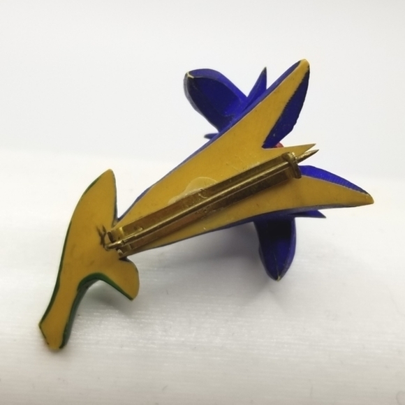 Gentian Violet Lily Mid Century Brooch Pin 30s Painted C Hook Closure Blue Vtg - Picture 8 of 12